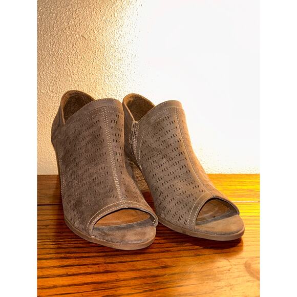 Madeline Girl Wrenn Preppy Edgy Baddie Open Toe Stacked Heel - Picture 2 of 11